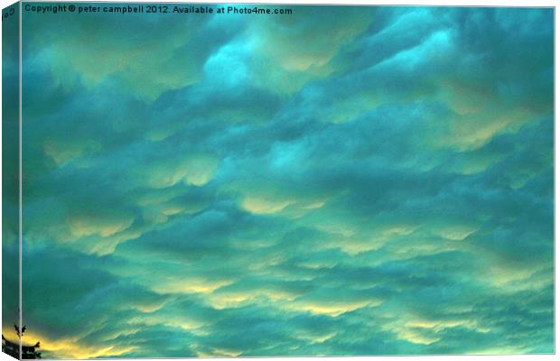 Cloudy Day! Canvas Print by peter campbell