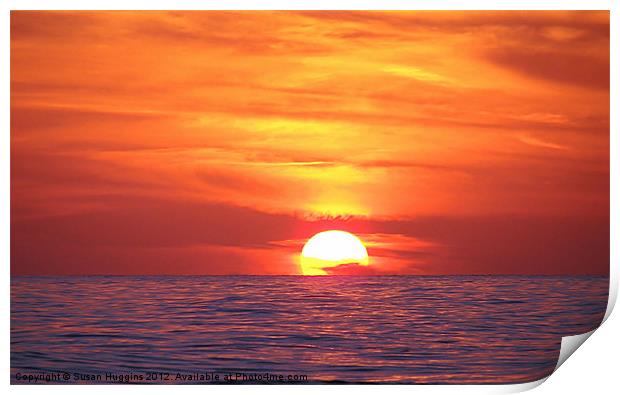Ball of Fire Setting on The Sea Print by Susan Medeiros