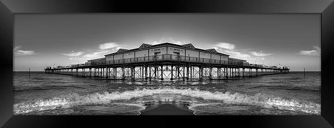 Teignmouth Pier, Mirrored. Framed Print by Louise Wagstaff