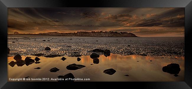 AN ISLAND SUNSET Framed Print by Rob Toombs