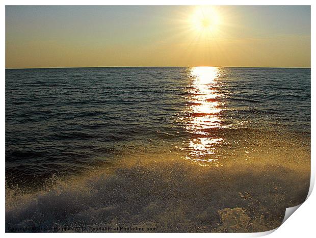 Sunset At Sea Print by Susan Medeiros