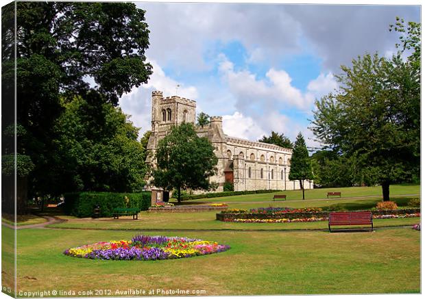 priory church in dunstable Canvas Print by linda cook