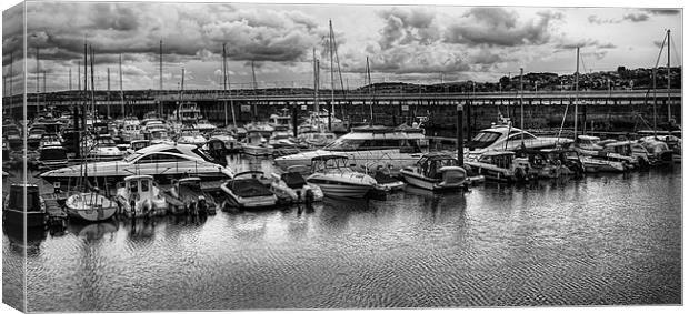 Torquay Harbour Canvas Print by Louise Wagstaff