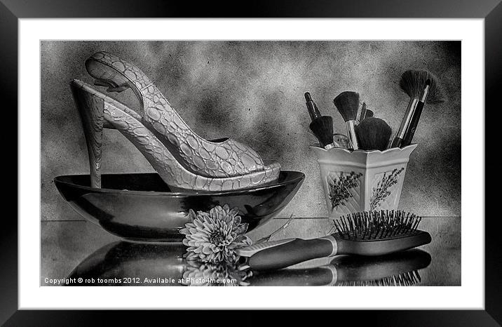 ALL ABOUT THE SHOES Framed Mounted Print by Rob Toombs