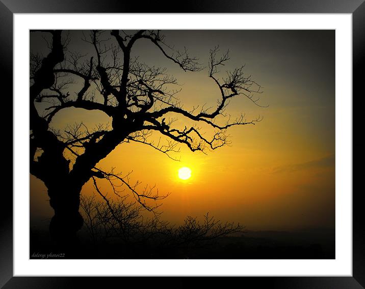 THE SUN GOES DOWN Framed Mounted Print by dale rys (LP)