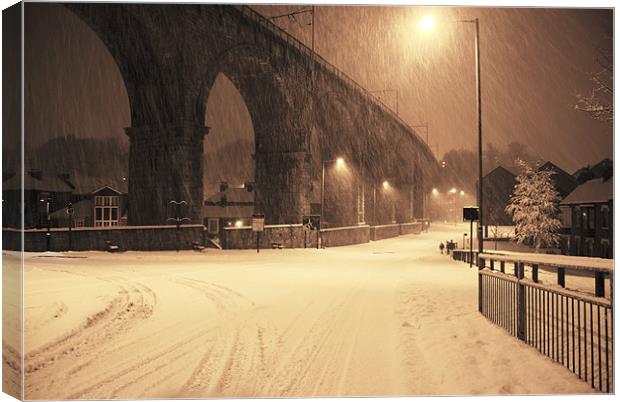 Durham's Viaduct in Winter Canvas Print by Oliver Porter