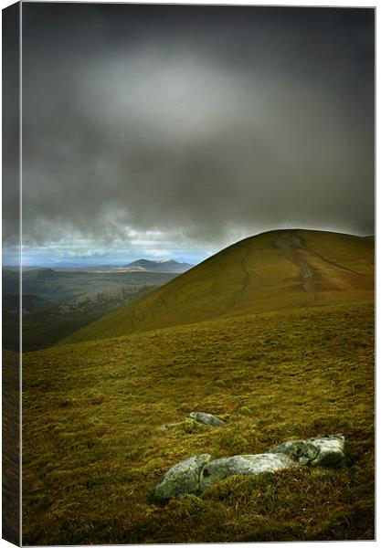 Ben wyvis Canvas Print by Macrae Images