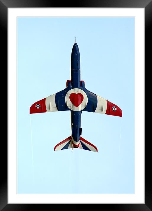 Love flying Framed Mounted Print by Gary Eason
