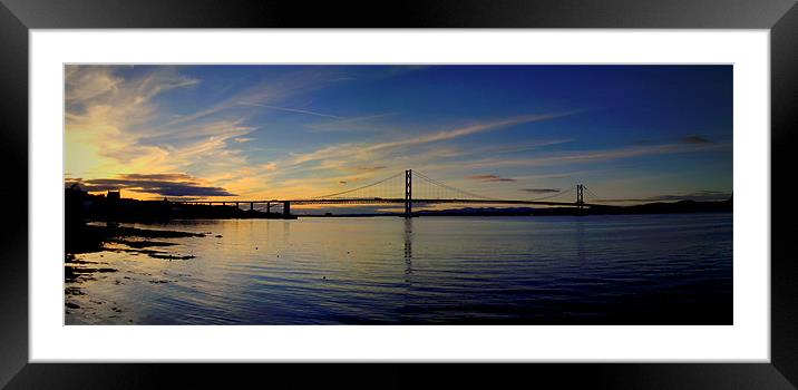SUN GOES DOWN ON QUEENSFERRY Framed Mounted Print by dale rys (LP)