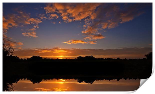 Sunrise over Lake Print by paul lewis