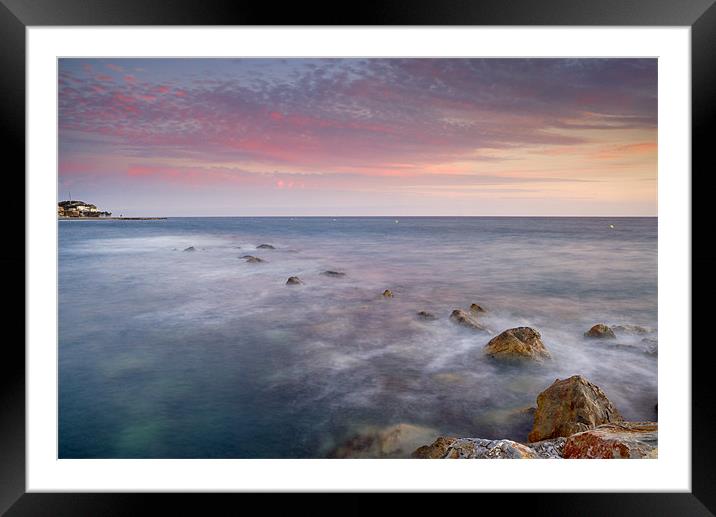 Pink seasunset Framed Mounted Print by Guido Montañes