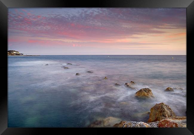 Pink seasunset Framed Print by Guido Montañes