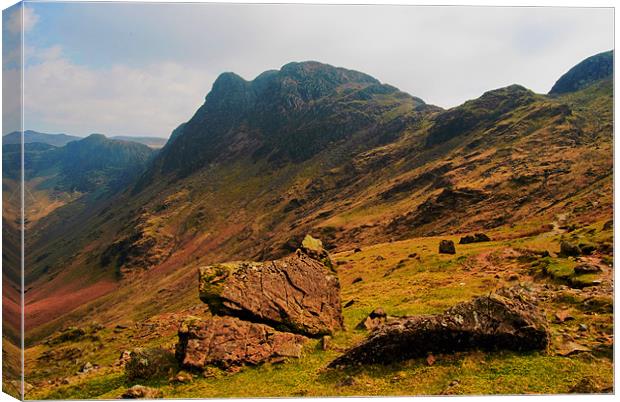 Langdale Pikes Canvas Print by eric carpenter