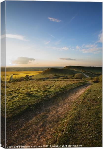 Ivinghoe Beacon Canvas Print by Graham Custance