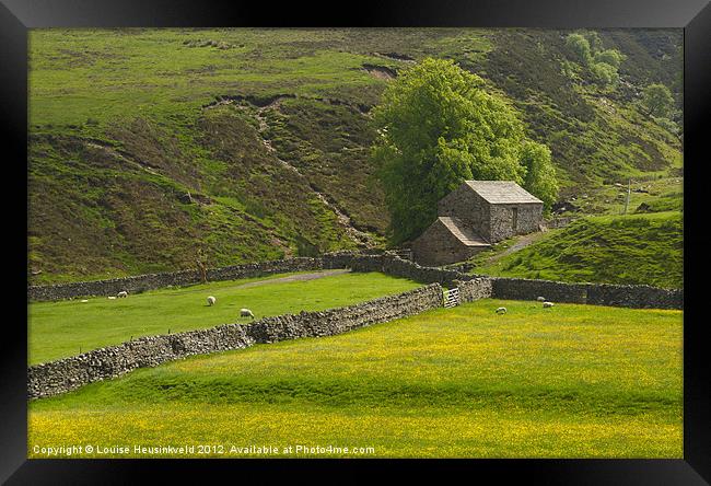 Stone barn in Swaledale Framed Print by Louise Heusinkveld