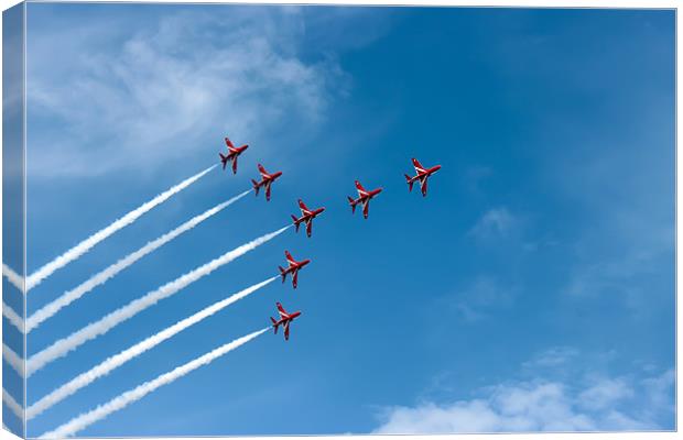 Red Arrows Swan 1 formation Canvas Print by Paul Madden