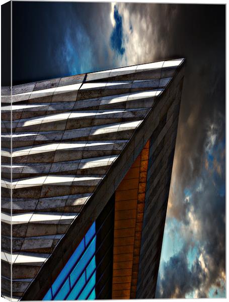 museum of liverpool Canvas Print by meirion matthias