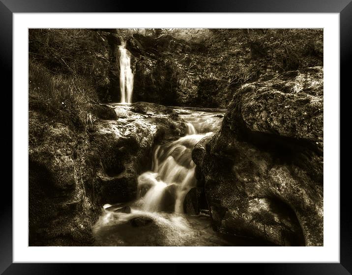 Twin Falls Framed Mounted Print by Sam Smith