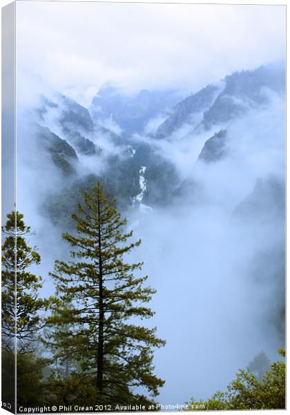 Yosemite rain clearing Canvas Print by Phil Crean