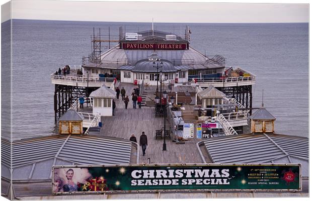 Cromer Pier Canvas Print by David French