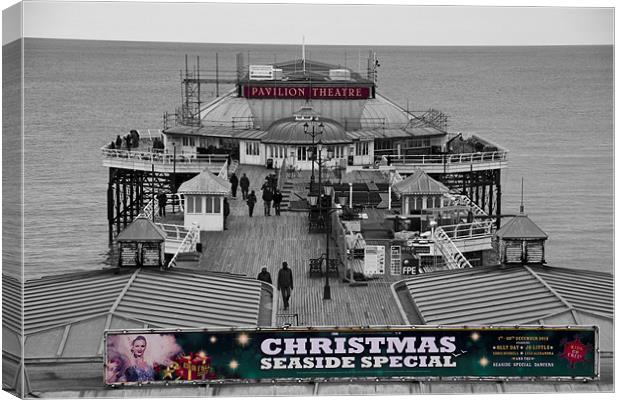 Cromer Pier Canvas Print by David French