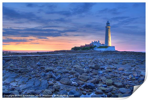 St Marys Lighthouse at Sunset Print by Phil Emmerson