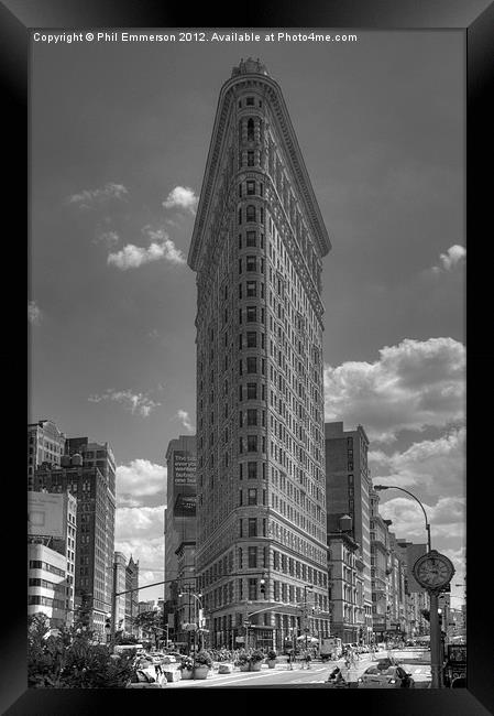 Flat Iron Building, New York Framed Print by Phil Emmerson