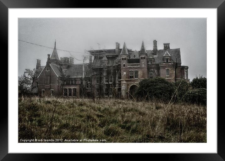 THE OLD MANOR Framed Mounted Print by Rob Toombs