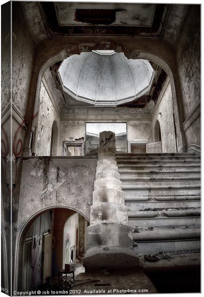 THE GRAND STAIRCASE Canvas Print by Rob Toombs