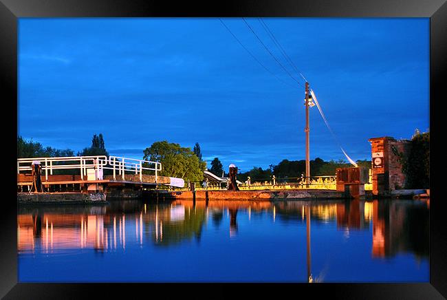 Stourport Basin Framed Print by graham young