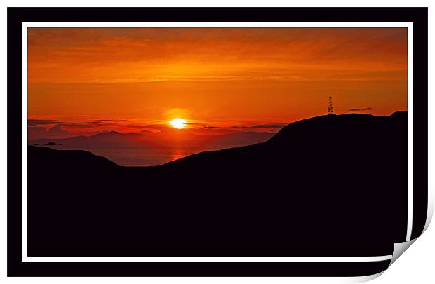 A Skye sunset Print by jane dickie