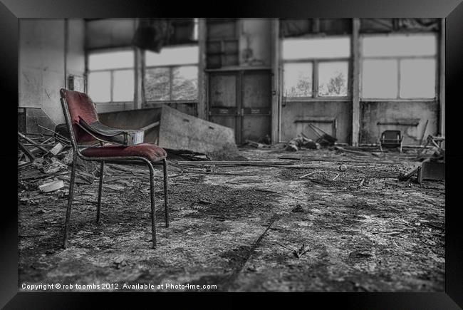 THE RED CHAIR Framed Print by Rob Toombs