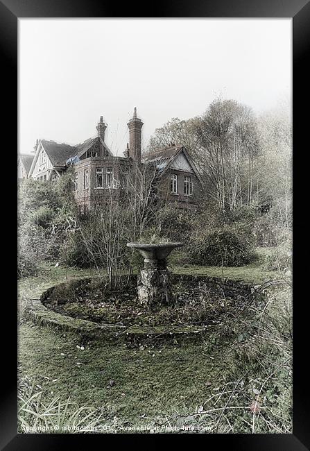 THE MANOR Framed Print by Rob Toombs