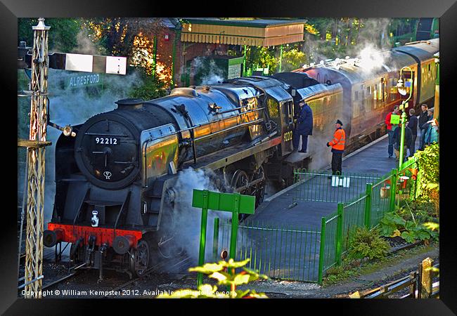 Mid Hants 9F 92212 at Alresford station Framed Print by William Kempster