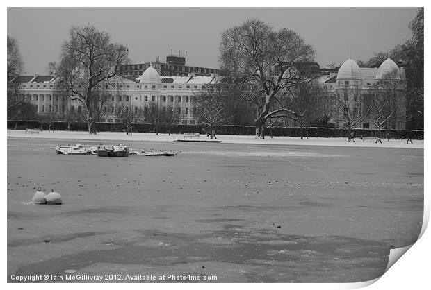 Regent''''s Park in Winter Print by Iain McGillivray