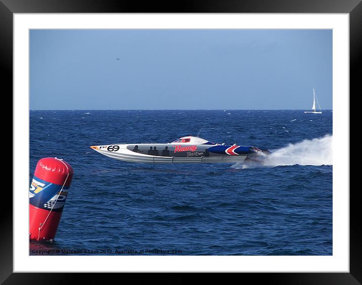 Offshore powerboat at speed Framed Mounted Print by Malcolm Snook