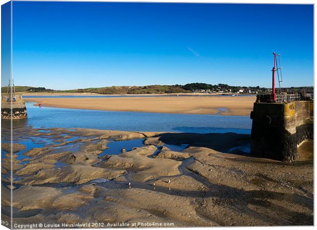Padstow harbour at low tide Canvas Print by Louise Heusinkveld
