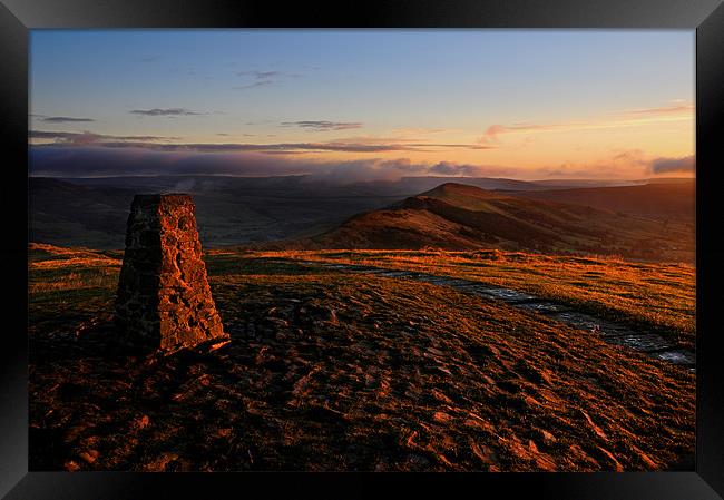 Mam tor sunrise Framed Print by Robert Fielding