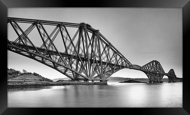 Forth railway bridge Framed Print by Grant Glendinning