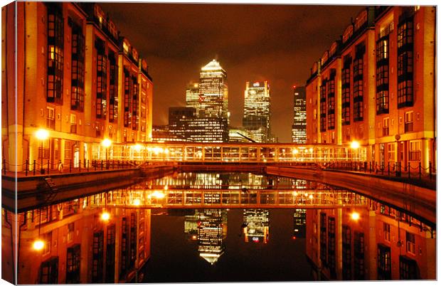 Canary Wharf, London, Evening Images Canvas Print by Allen Gregory