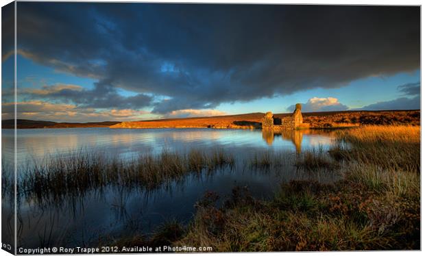 Llyn Conwy - a wide view Canvas Print by Rory Trappe