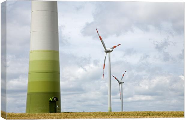 Wind farm in Germany Canvas Print by Ian Middleton