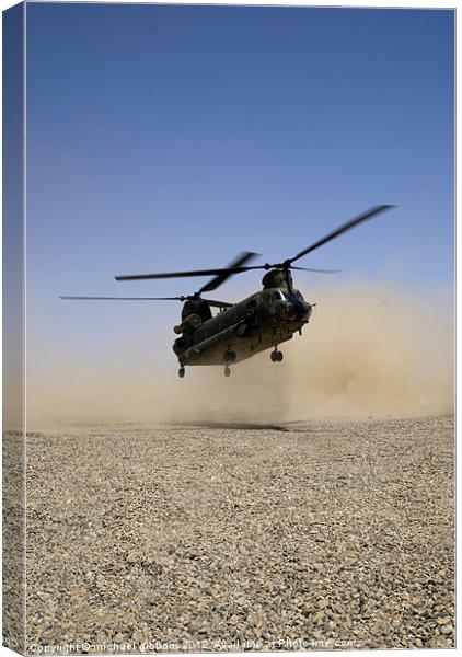 chinook helicopter landing Canvas Print by mick gibbons