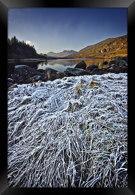 frosty morning in snowdonia Framed Print by meirion matthias