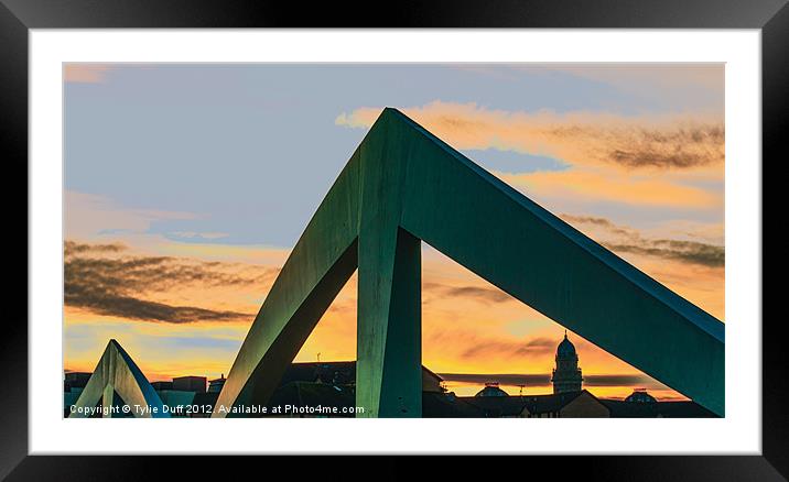 The Squiggly Bridge , Glasgow Framed Mounted Print by Tylie Duff Photo Art