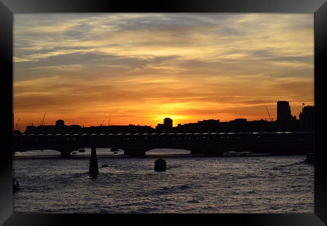 Sunset on Southwark Bridge Framed Print by Phil Robinson