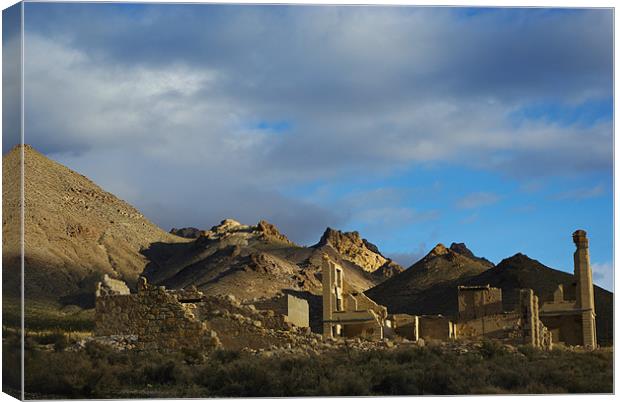 Ghost town of Rhyolite, Nevada Canvas Print by Claudio Del Luongo