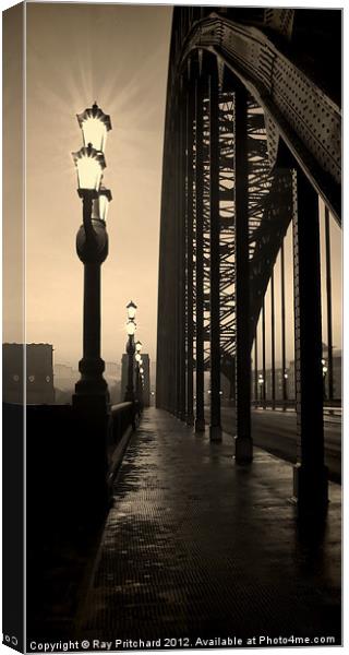 Vintage Tyne Bridge Canvas Print by Ray Pritchard