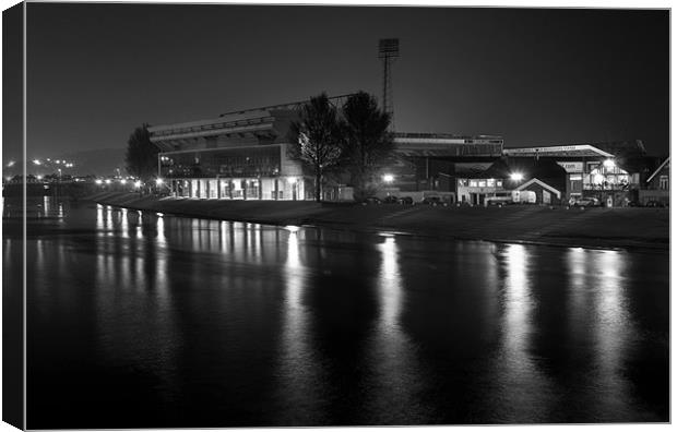 The City Ground Canvas Print by Tracey Whitefoot