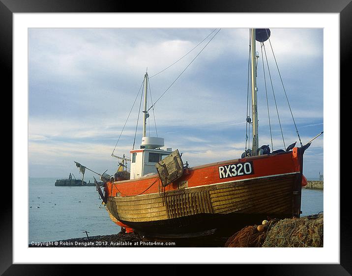 Fishing boat, Hastings, Sussex. Framed Mounted Print by Robin Dengate